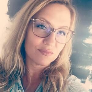 Meet your Posher, Jenn